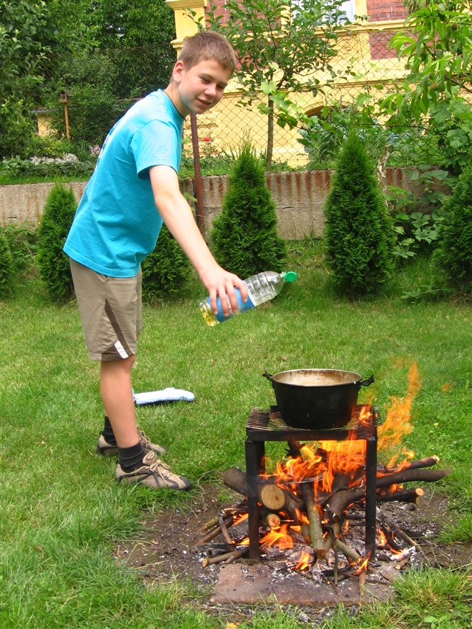 Už se to vaří